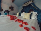 Bed with petals
